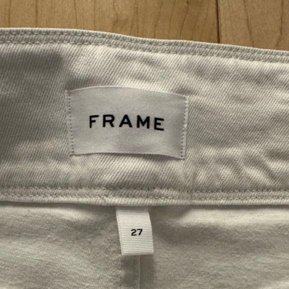 BNWOT- FRAME Le Mini Broderie Anglaise Denim Mini Skirt White (27) - Picture 4 of 10